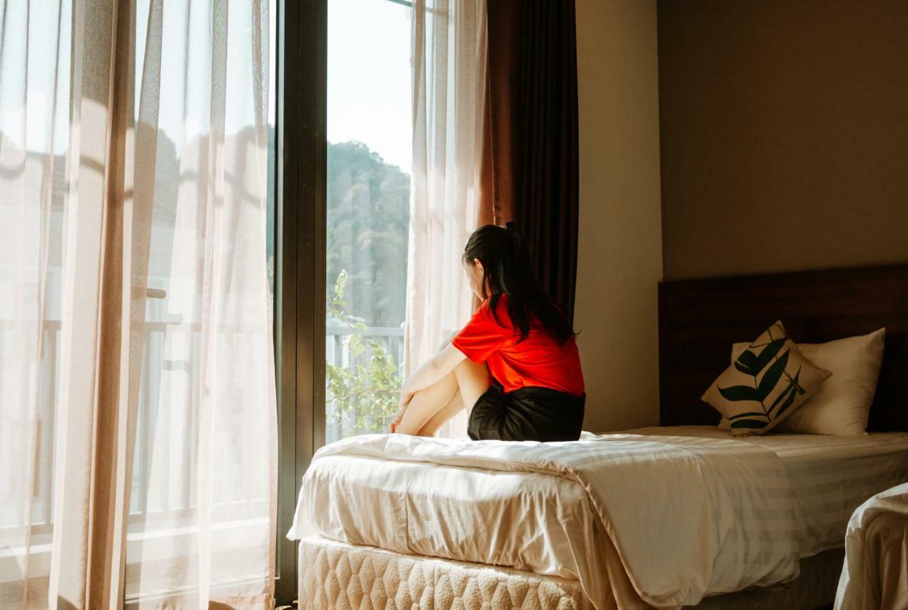 Luxstay Hotel Hạ Long Extérieur photo